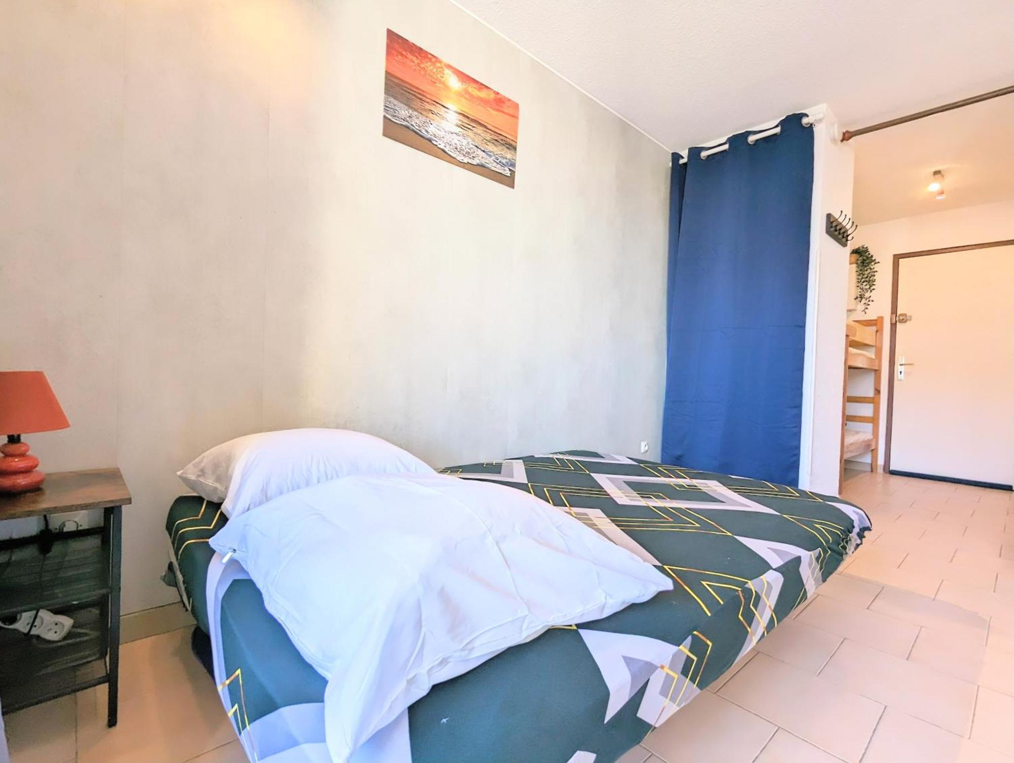 Appartement Au Calme + Parking Agde Eksteriør billede