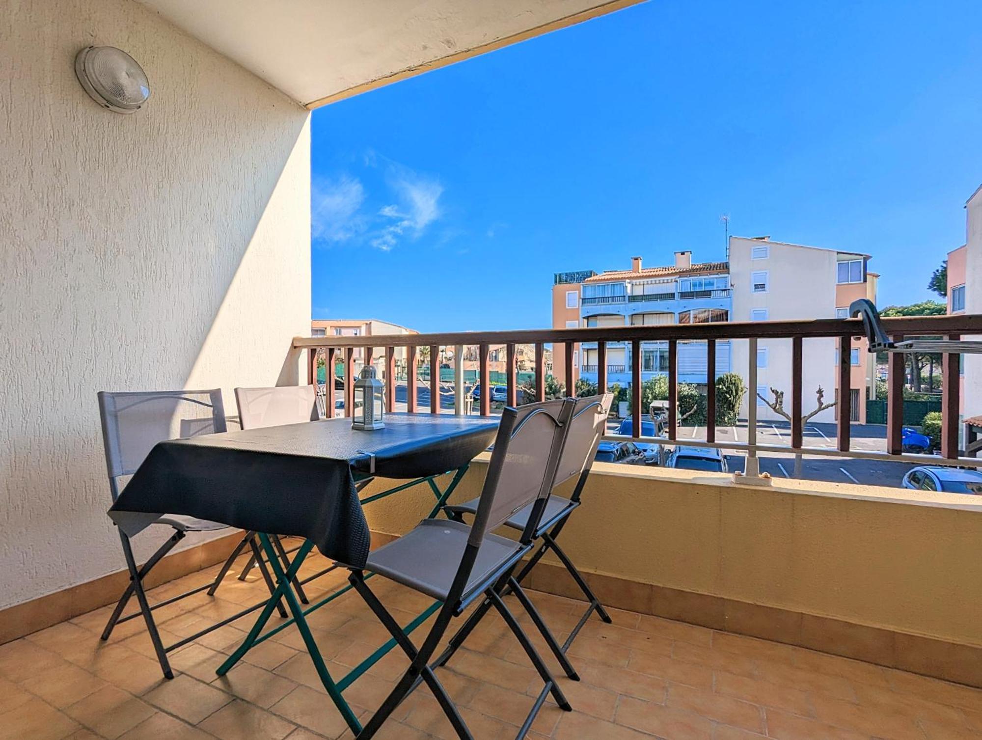 Appartement Au Calme + Parking Agde Eksteriør billede
